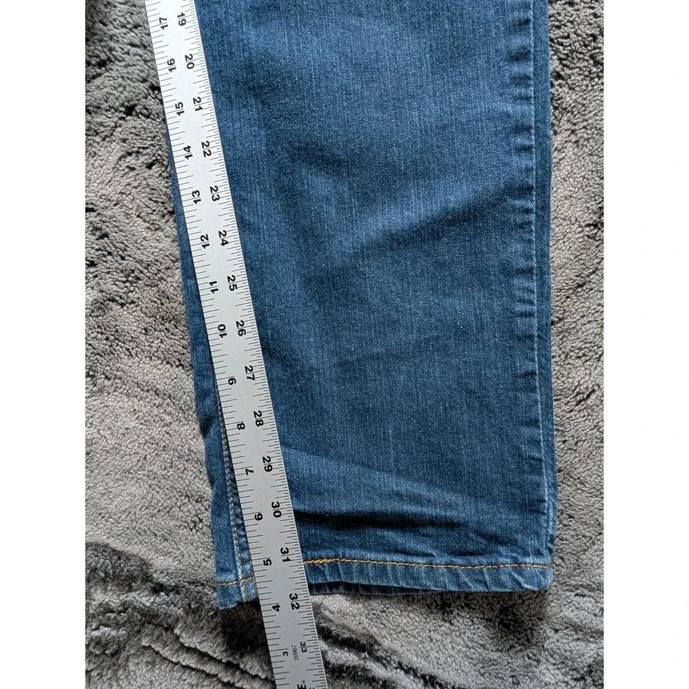 Levi's 541 Athletic Tapered Leg Jeans Men's Size 36x34 Medium Wash